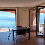 In With Maggiore Views * Oggebbio