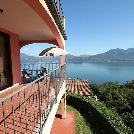 In With Maggiore Views * Oggebbio